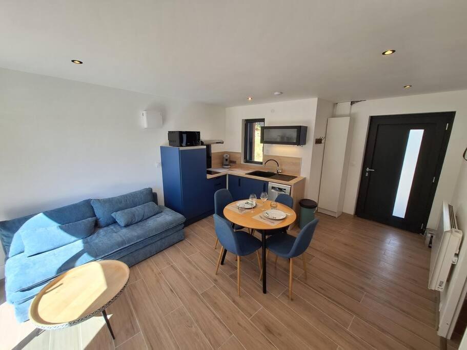 Logement Neuf A 2 Pas Du Lac La Bridoire Exterior foto