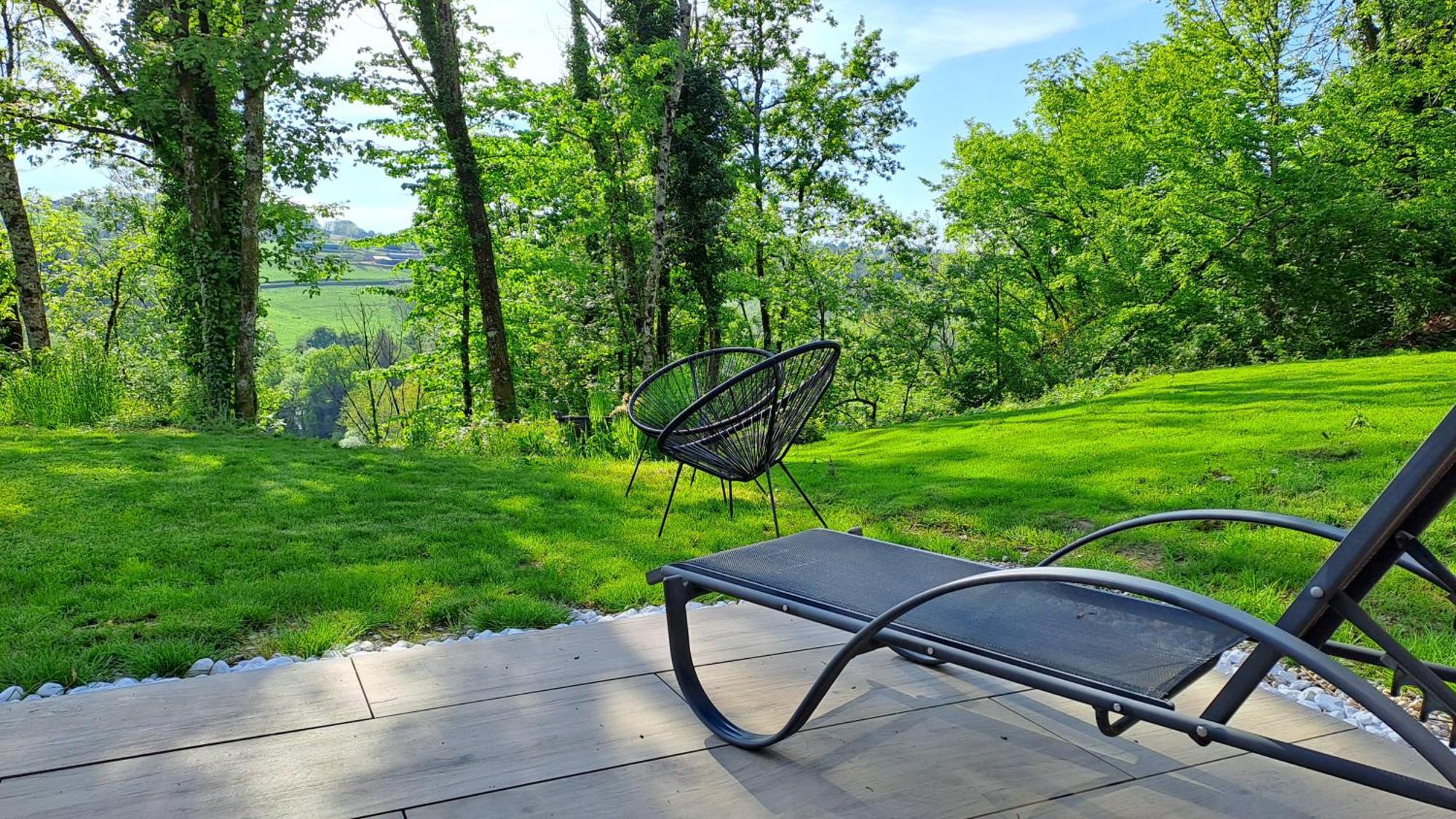 Logement Neuf A 2 Pas Du Lac La Bridoire Exterior foto